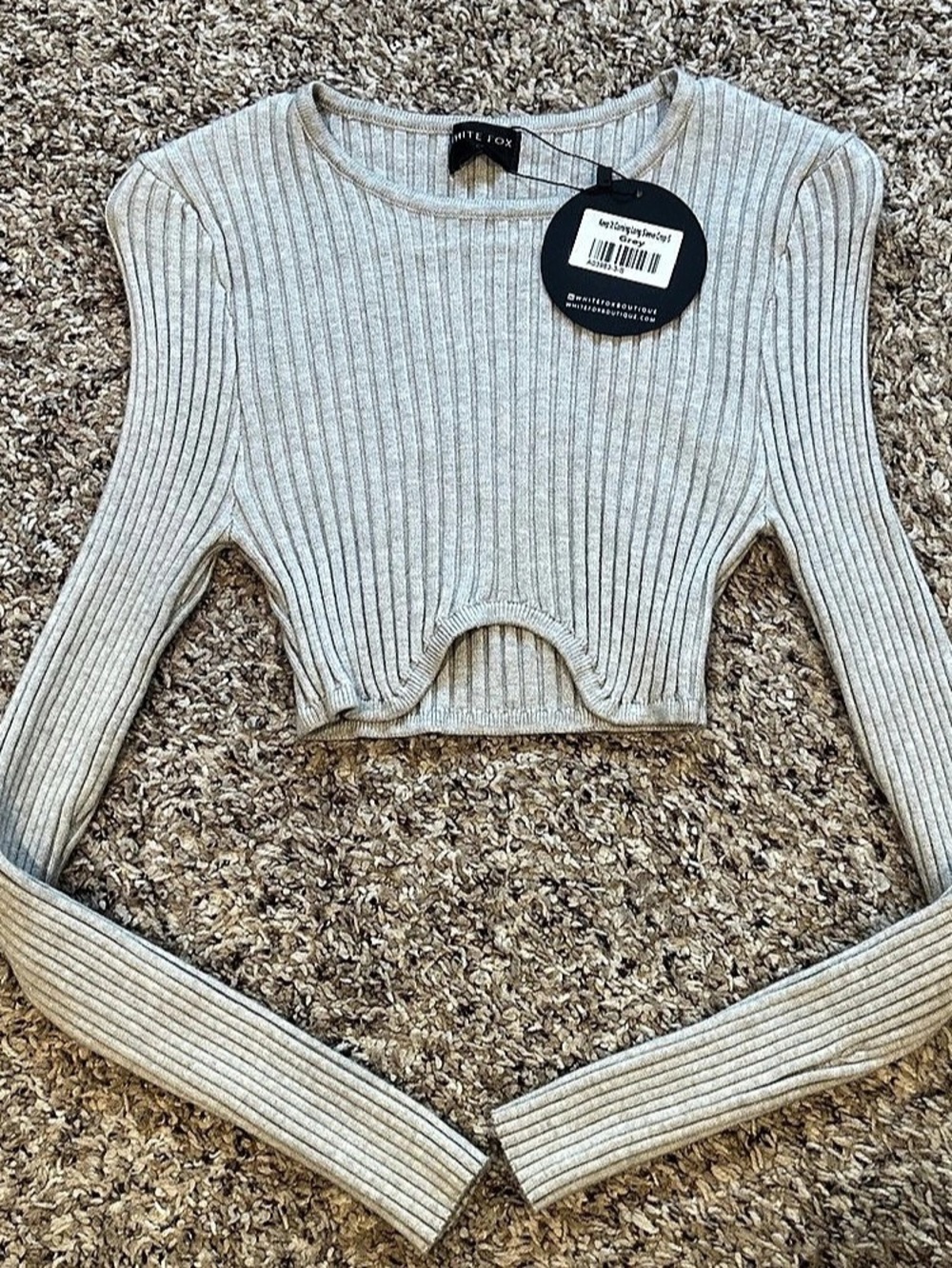 White Fox Keep It Coming Long Sleeve Crop Top Gray Small